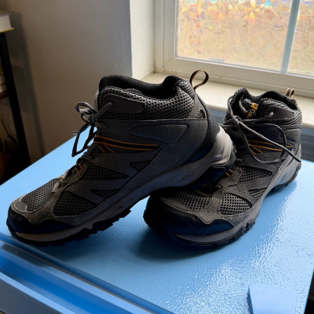 Columbia Plains Ridge Mid Grey Hiking Boots Mens Size 9.5 - Picture 2 of 5